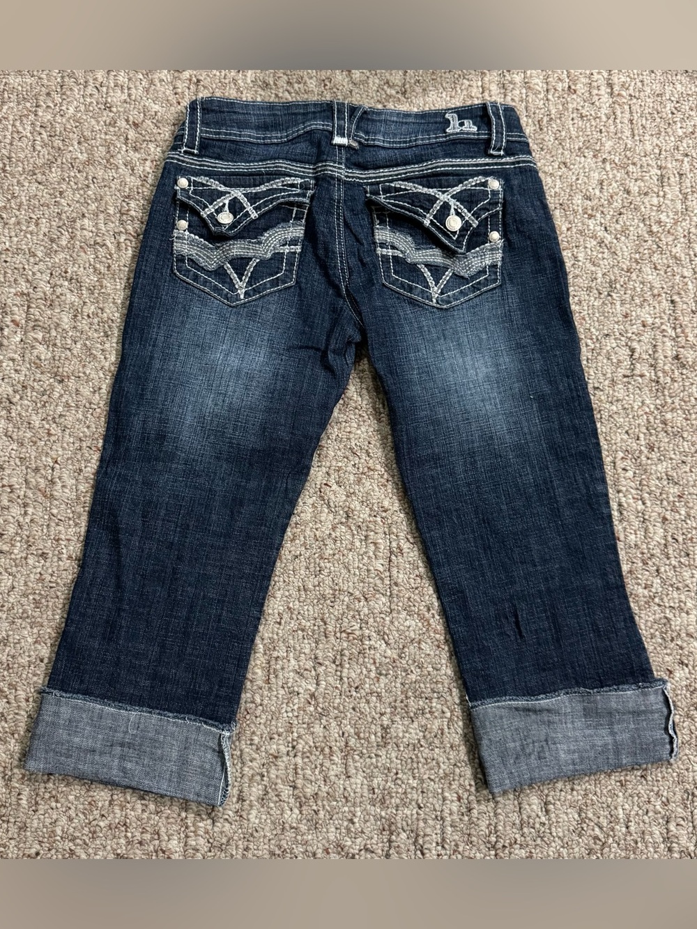 Vintage Y2K Women’s Junior Distressed Hydraulic Capri Blue Jeans size 5/6